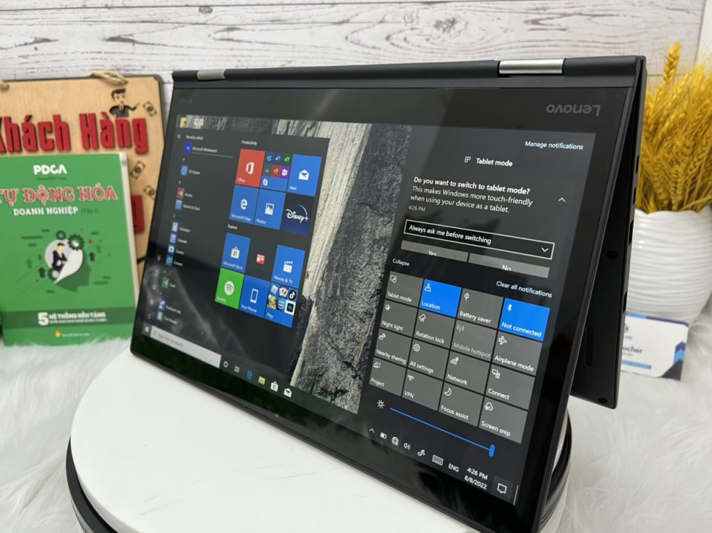 Lenovo ThinkPad X1 Yoga Gen 2 9 Lenovo ThinkPad X1 Yoga Gen 2 9